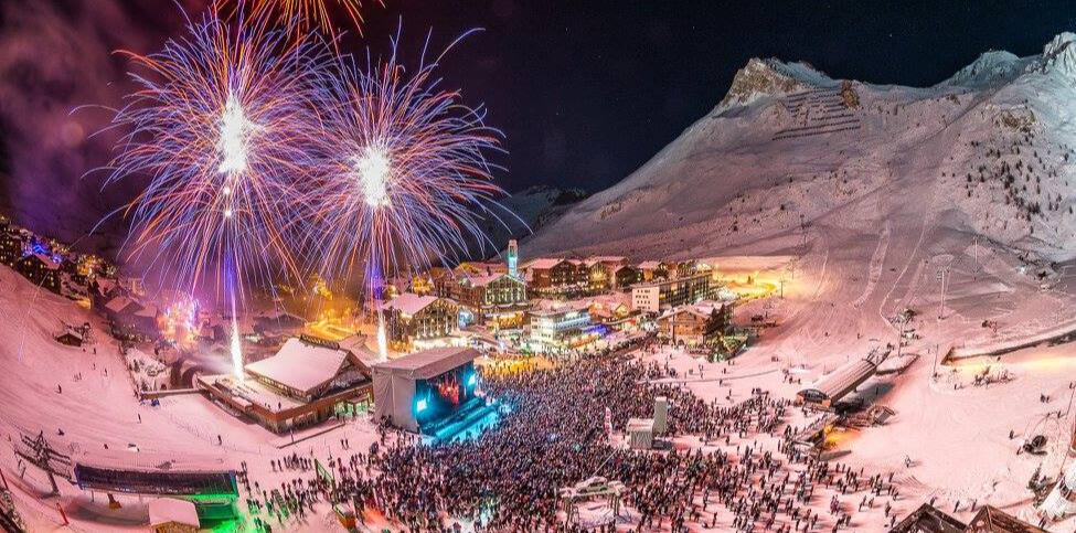 TAG at Tignes - Cirque Éloize - Co-director & acrobatic designer (2014)